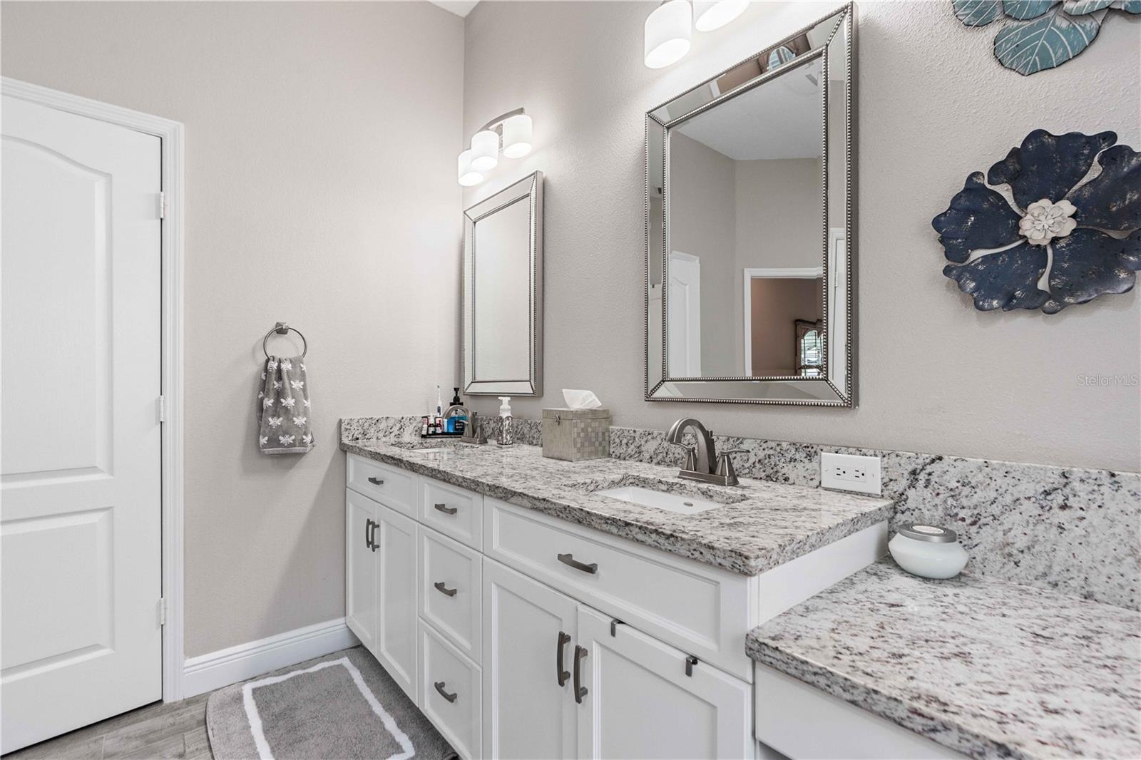5350 WAR ADMIRAL DR — photo 26