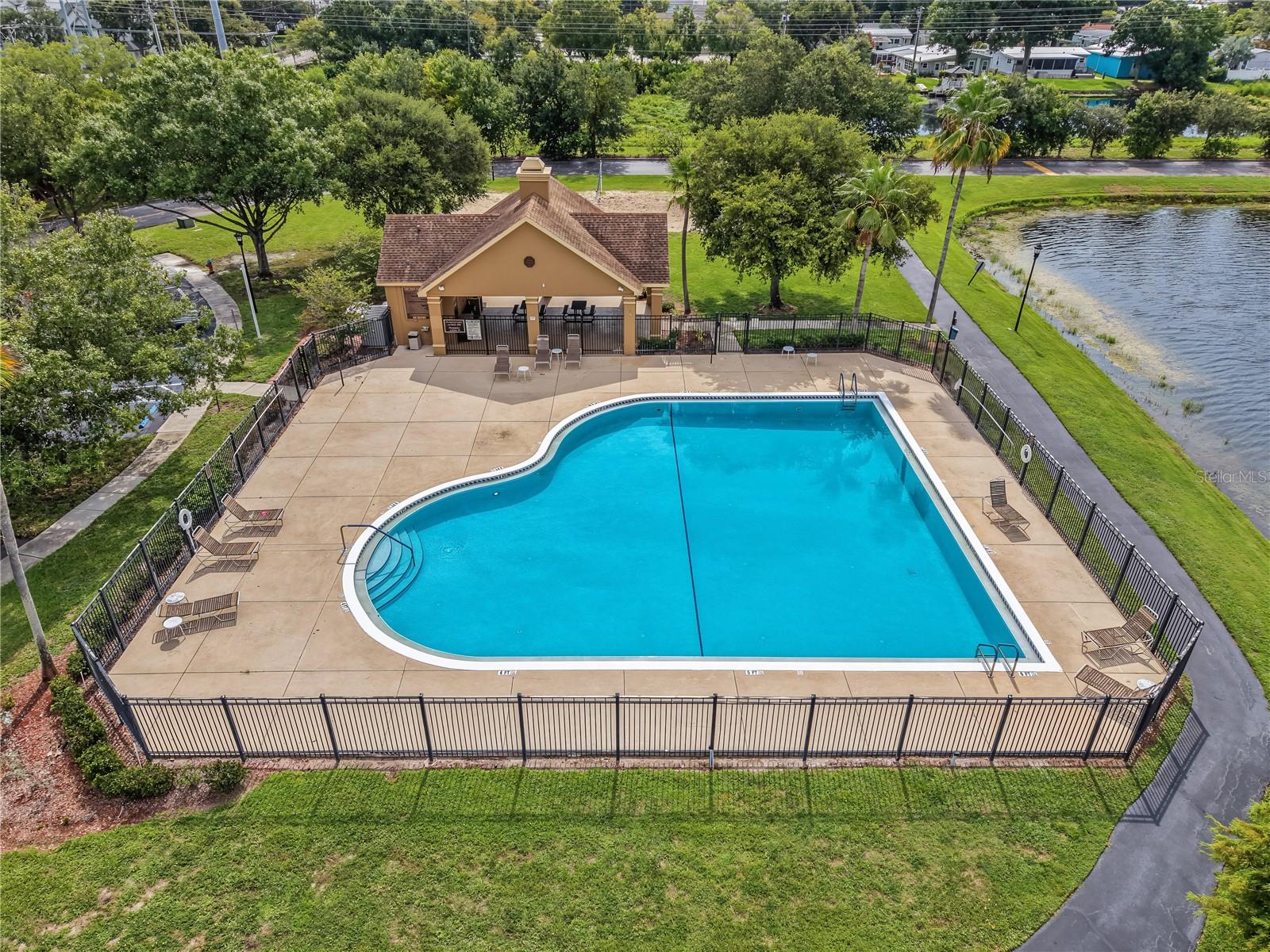 9186 LAKE CHASE ISLAND WAY — photo 18