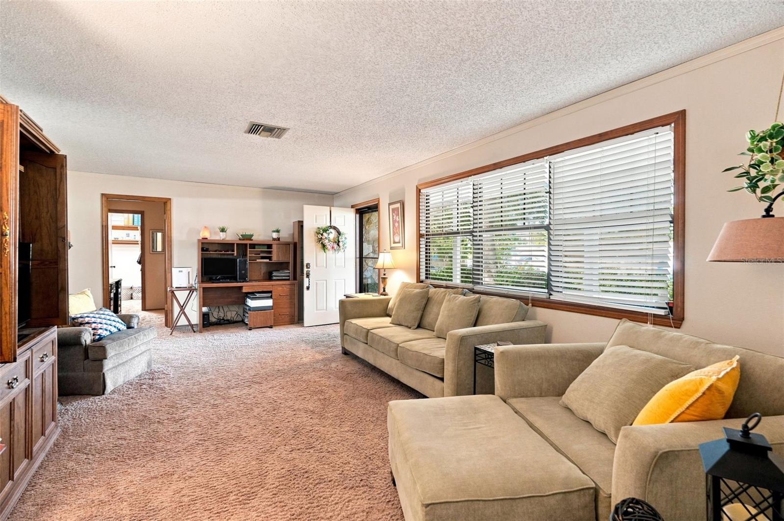 617 MEHLENBACHER RD — photo 12