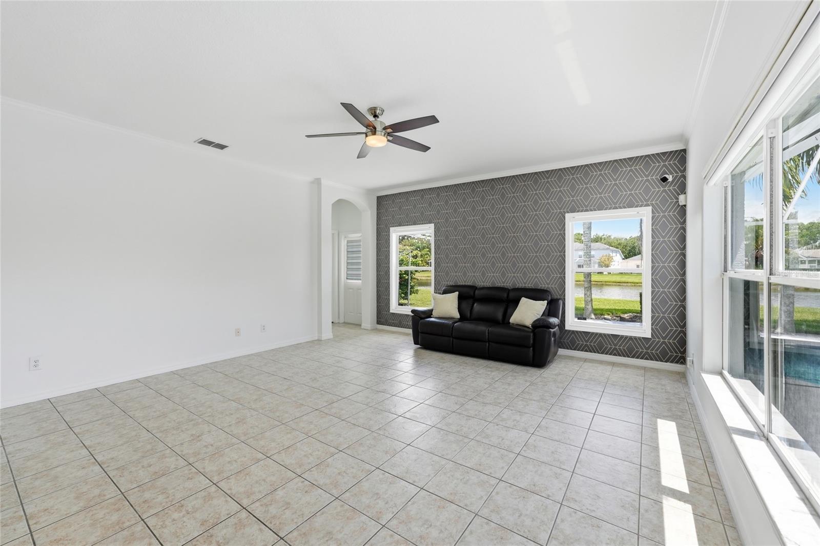 12018 NORTHUMBERLAND DR — photo 17