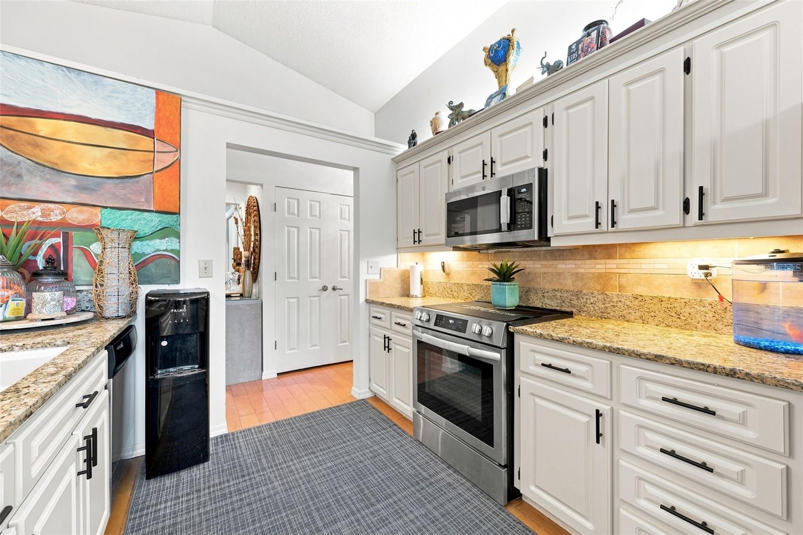8136 GOLF CLUB CT — photo 15