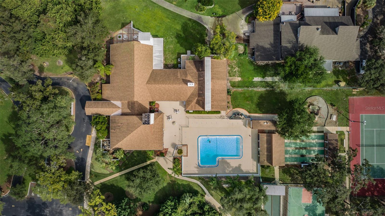 8136 GOLF CLUB CT — photo 83