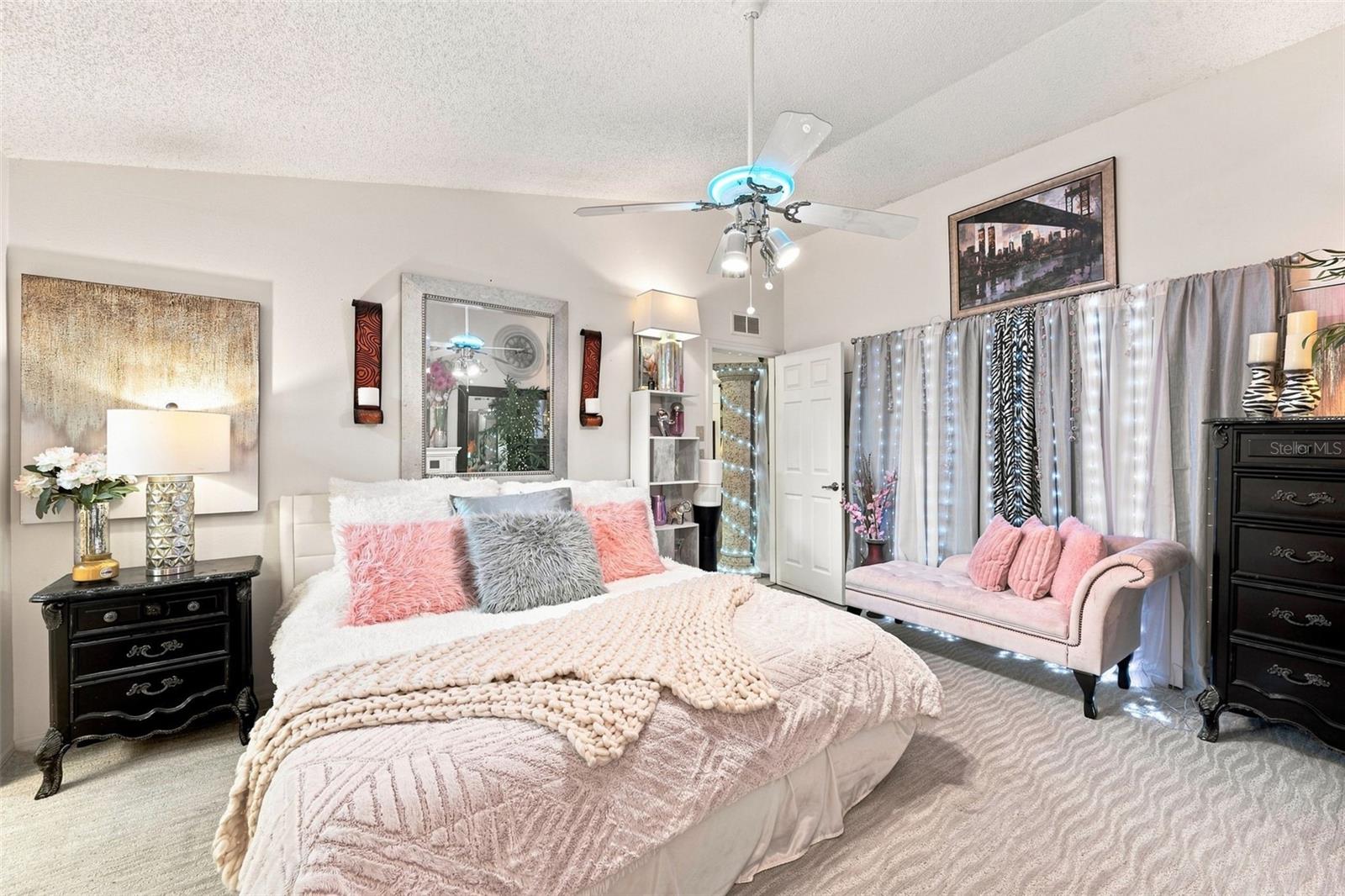 8136 GOLF CLUB CT — photo 35