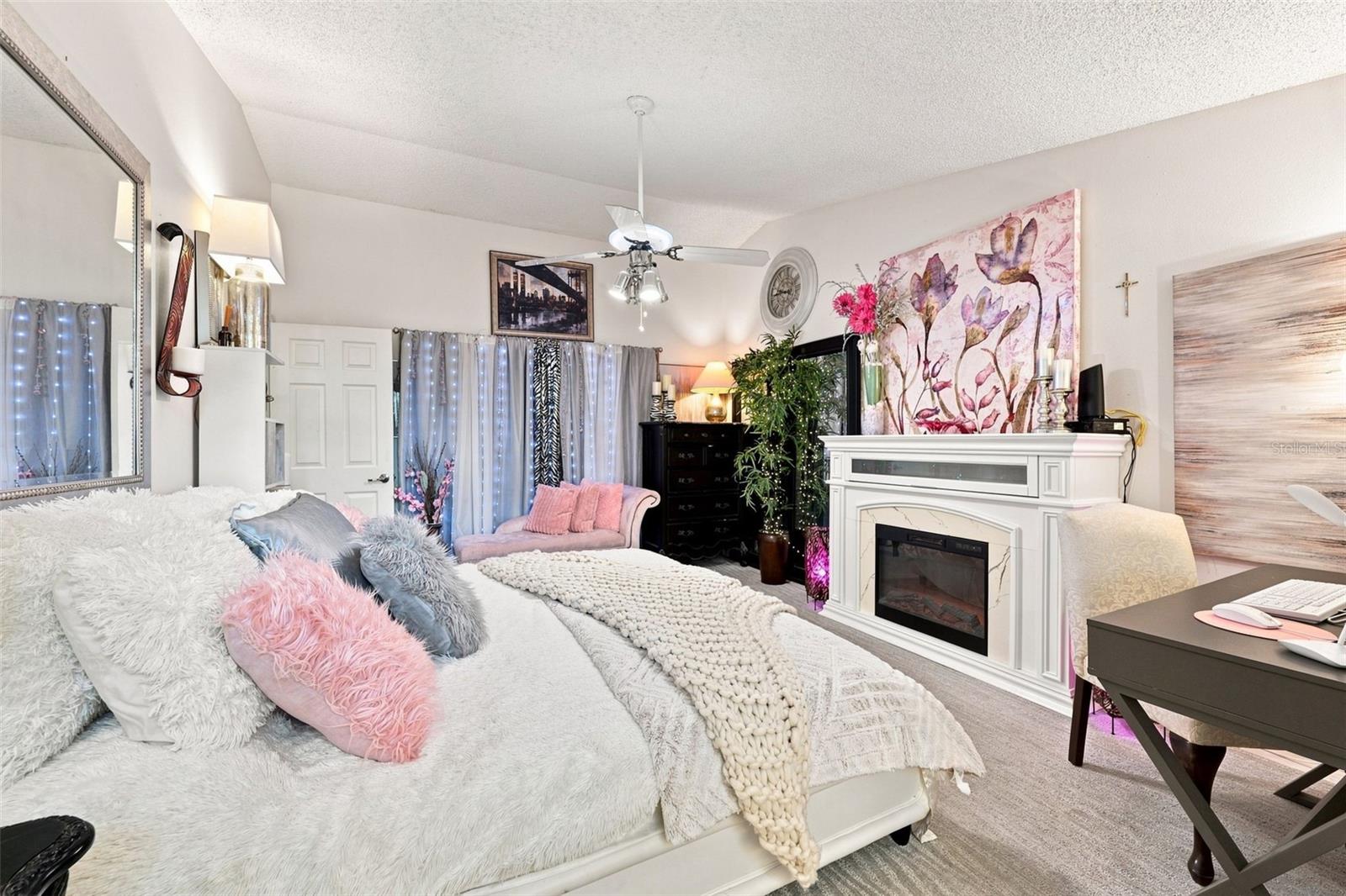 8136 GOLF CLUB CT — photo 34