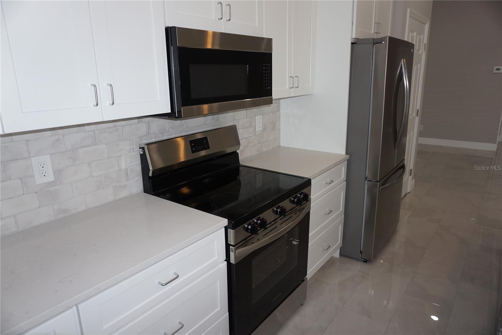 12572 TREE ST — photo 7