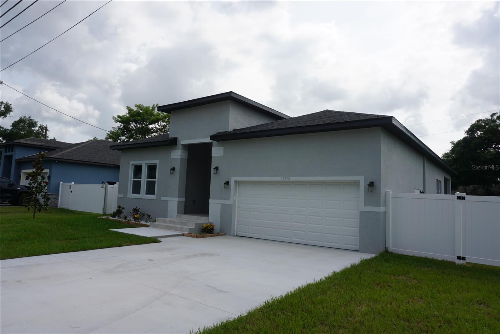 12572 TREE ST — photo 21