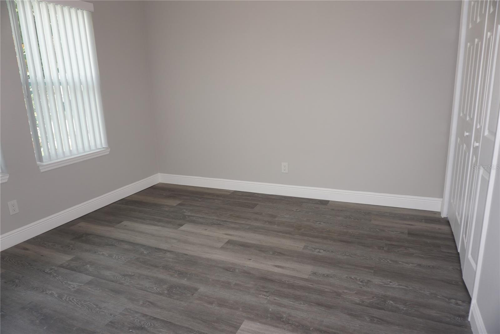 12572 TREE ST — photo 13