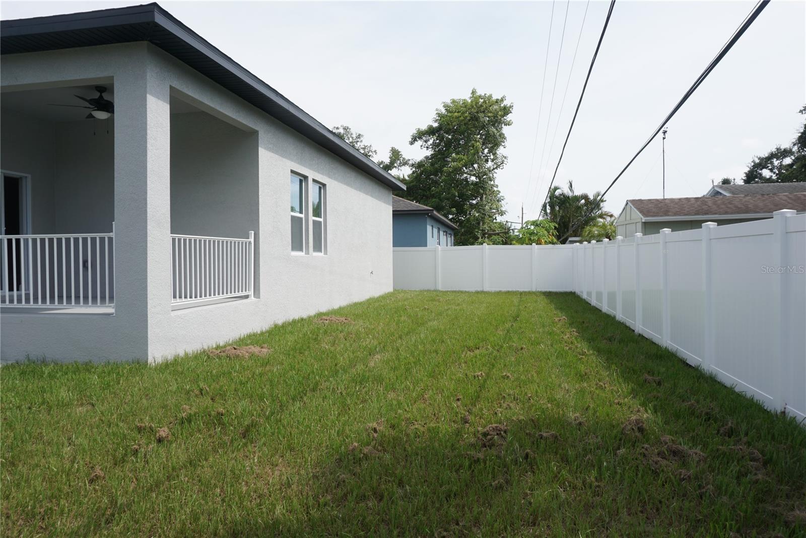12572 TREE ST — photo 25