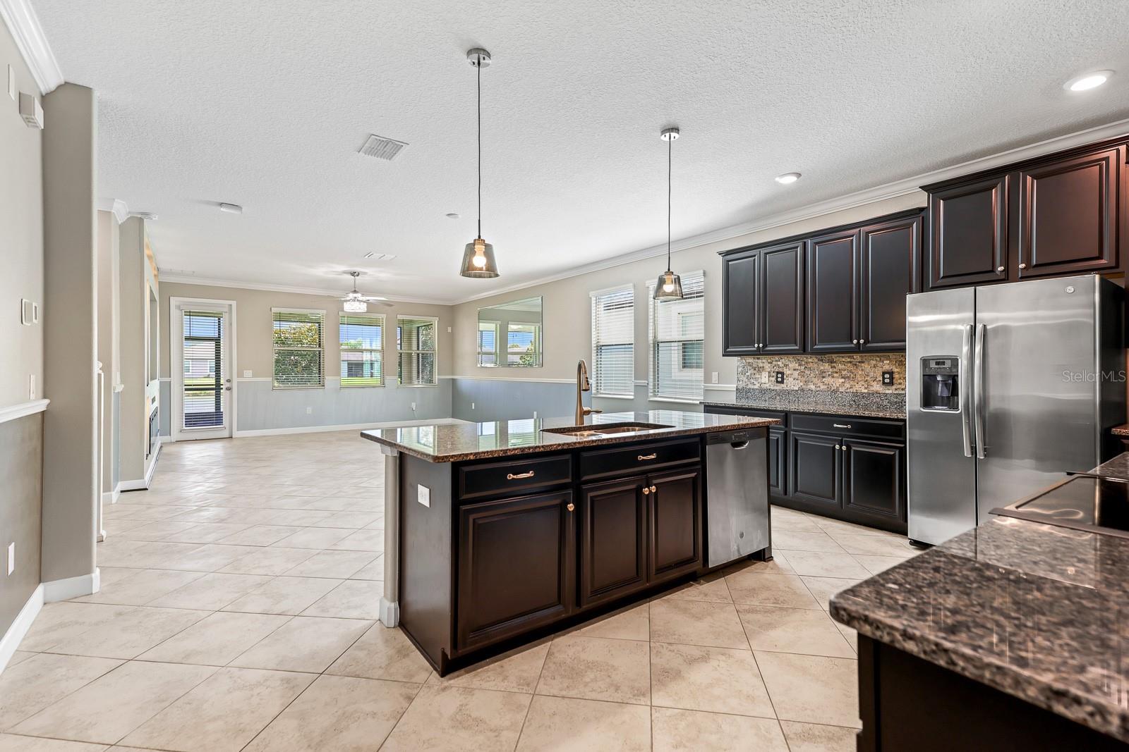 9650 IVORY DR — photo 11