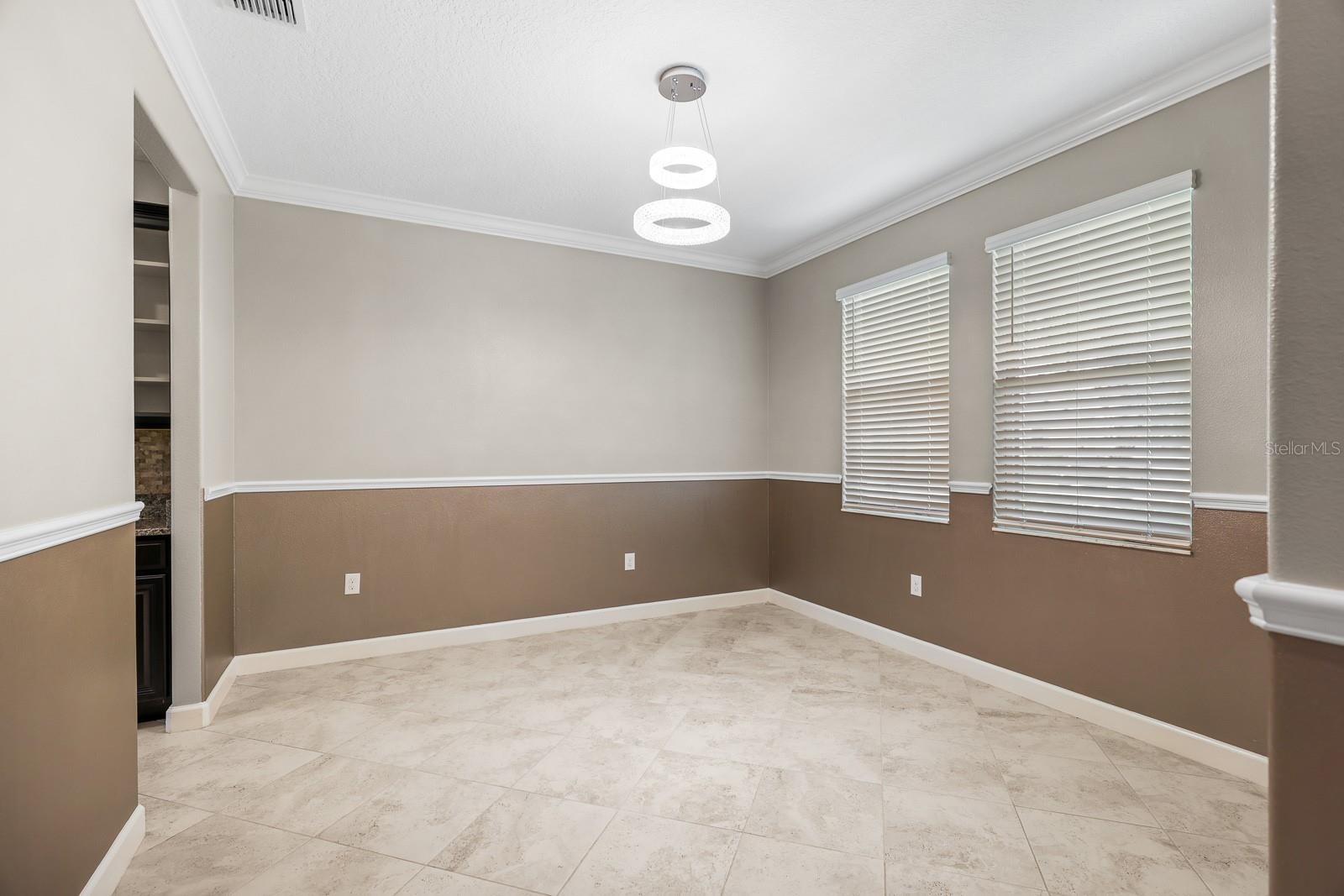 9650 IVORY DR — photo 8