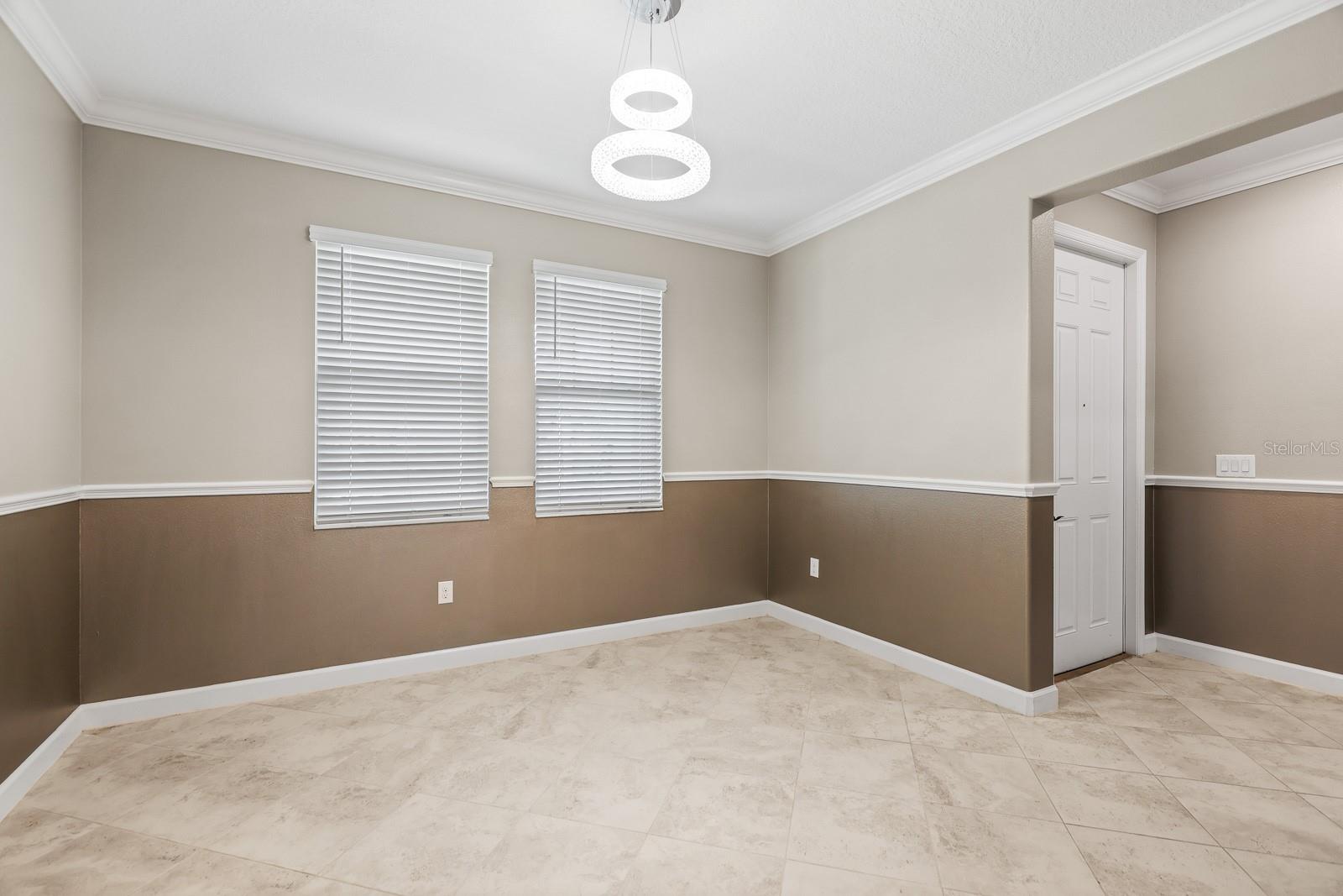 9650 IVORY DR — photo 9