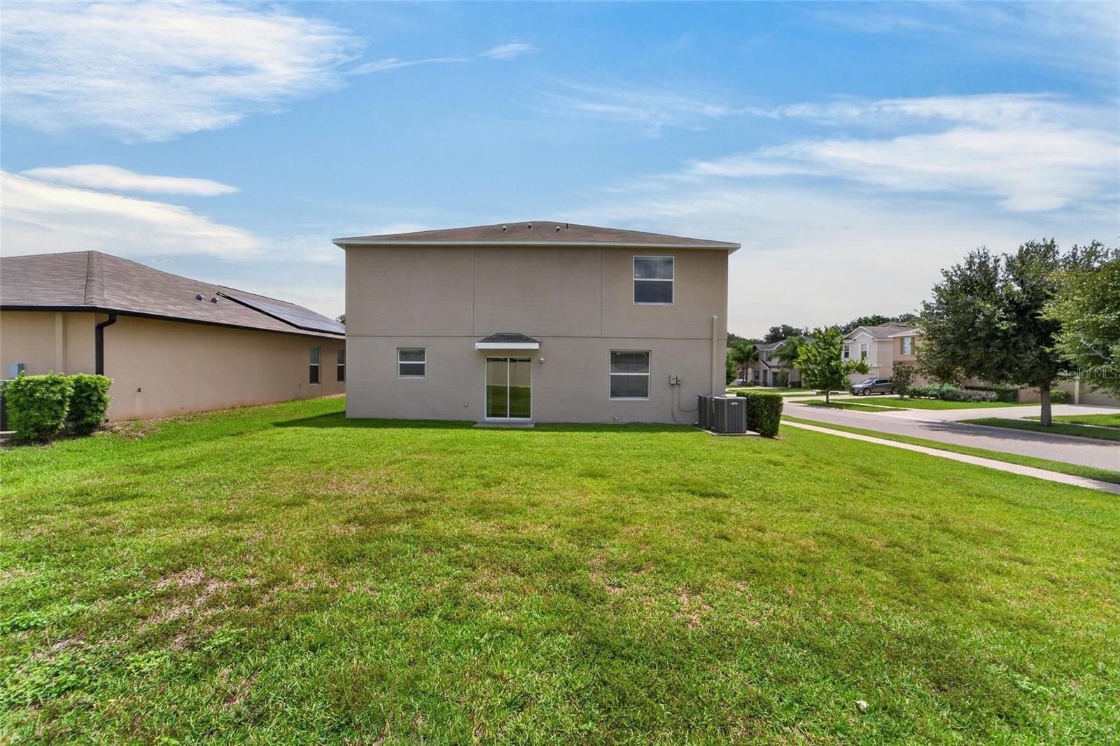 215 ENGLISH HERITAGE PL — photo 12