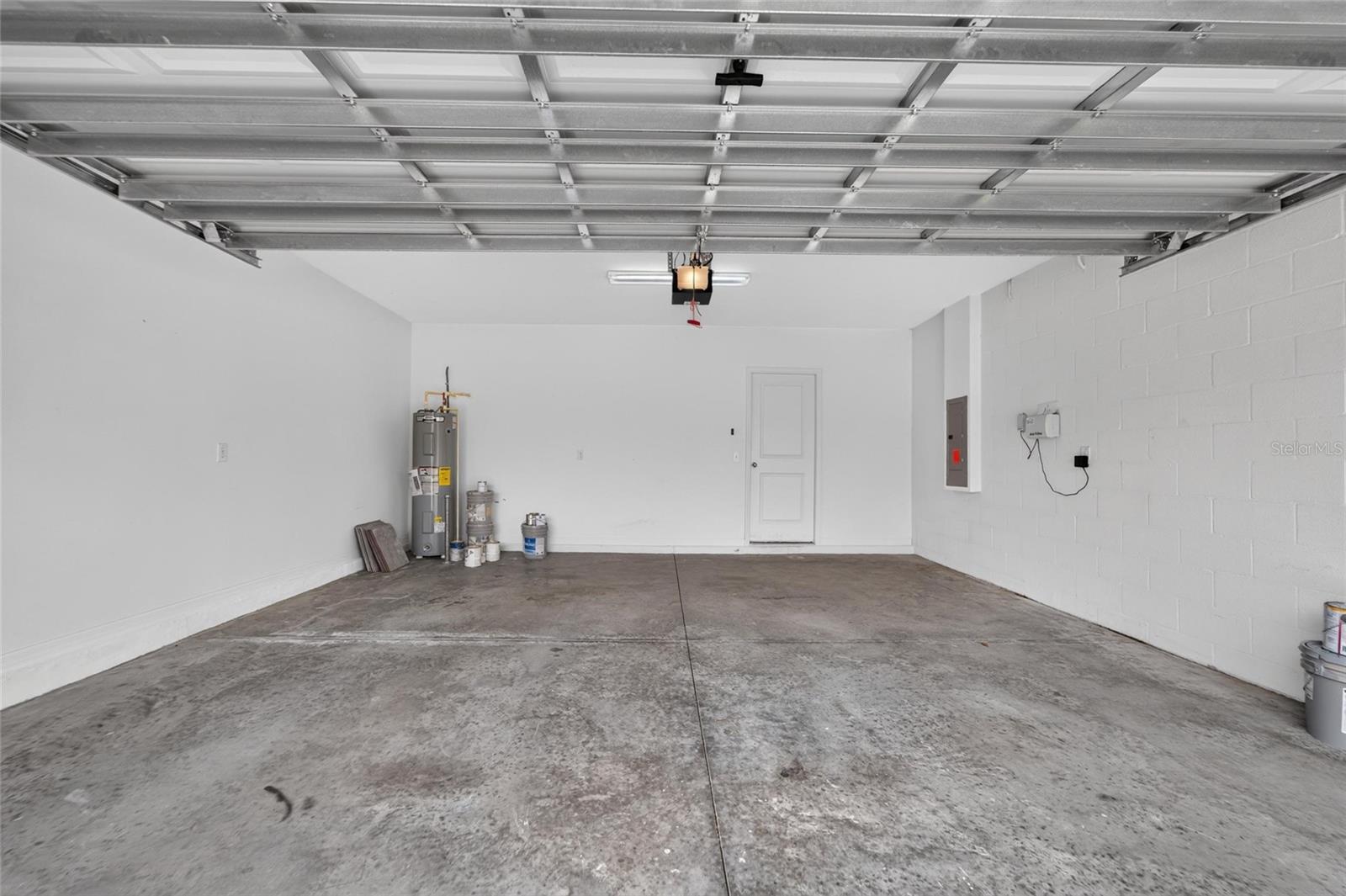 215 ENGLISH HERITAGE PL — photo 37