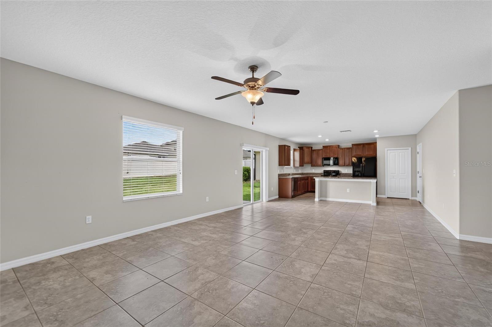 215 ENGLISH HERITAGE PL — photo 28