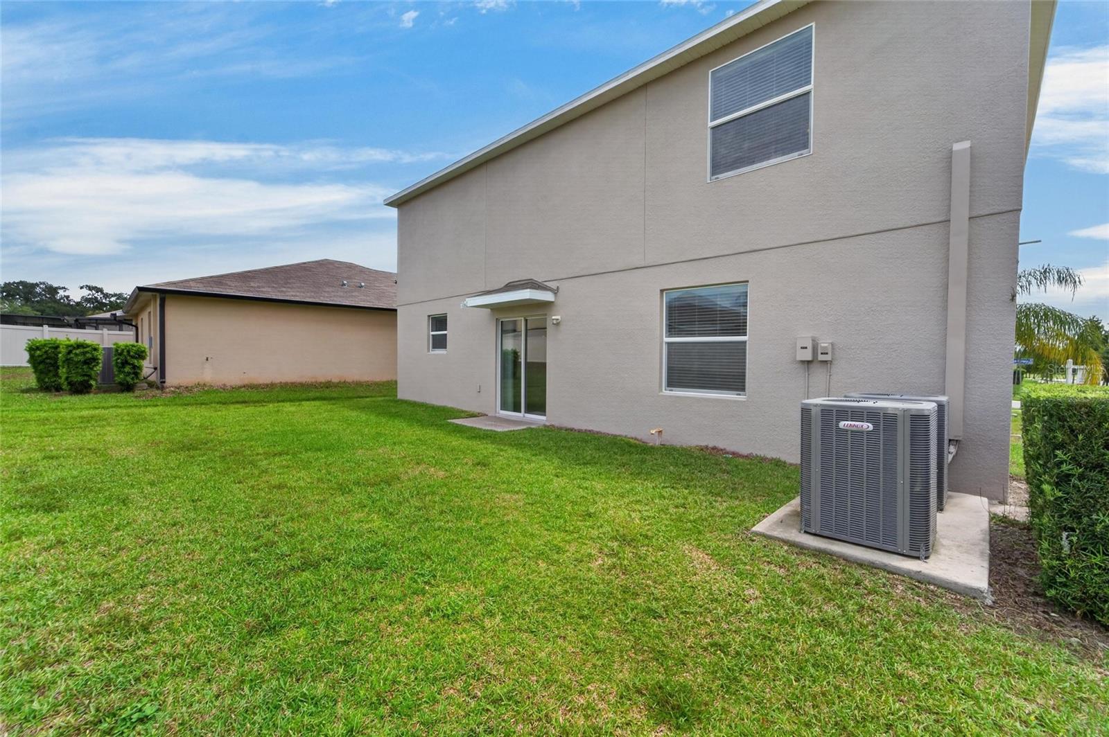 215 ENGLISH HERITAGE PL — photo 14
