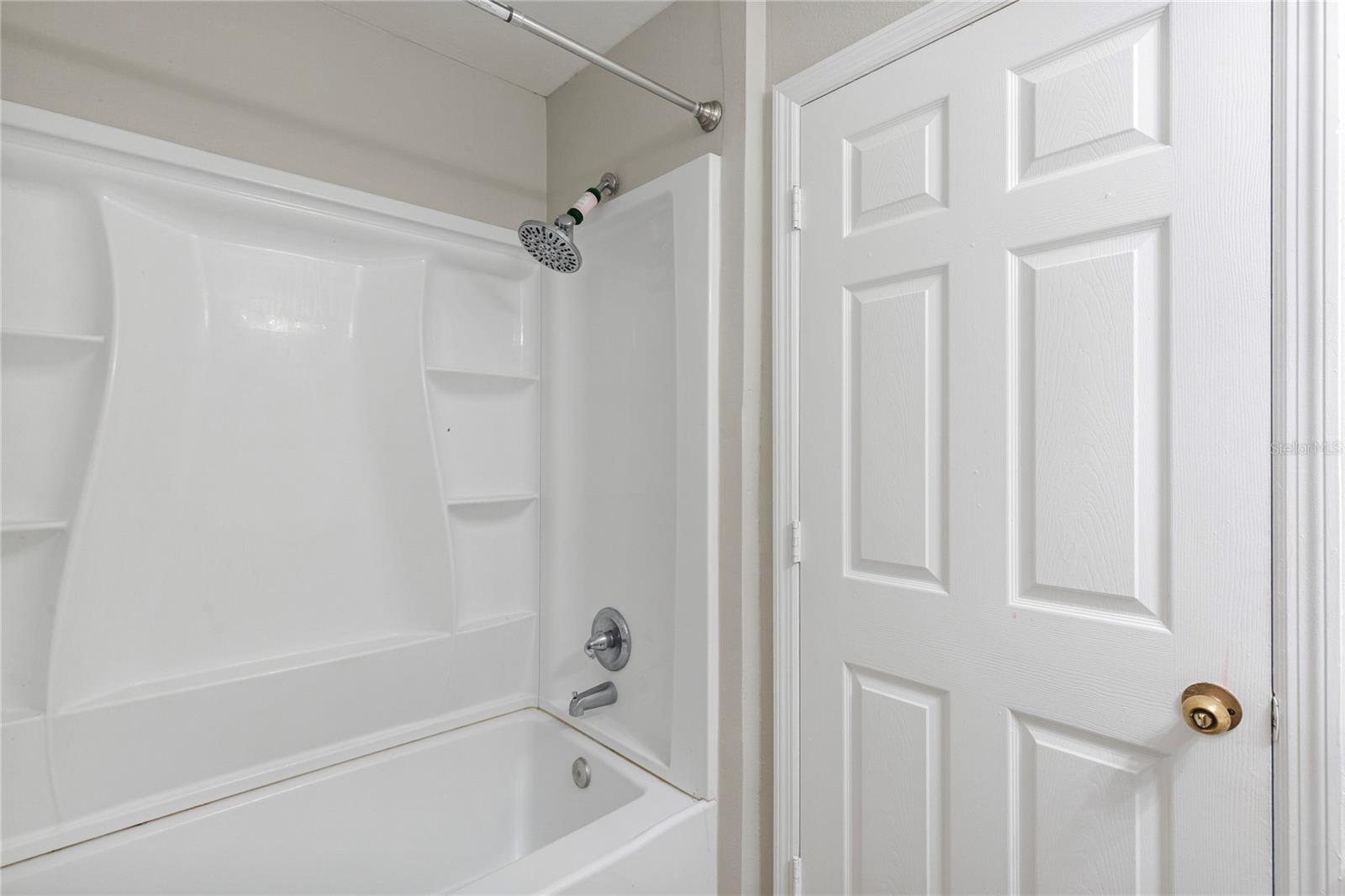 4617 ASHBURN SQUARE DR — photo 17