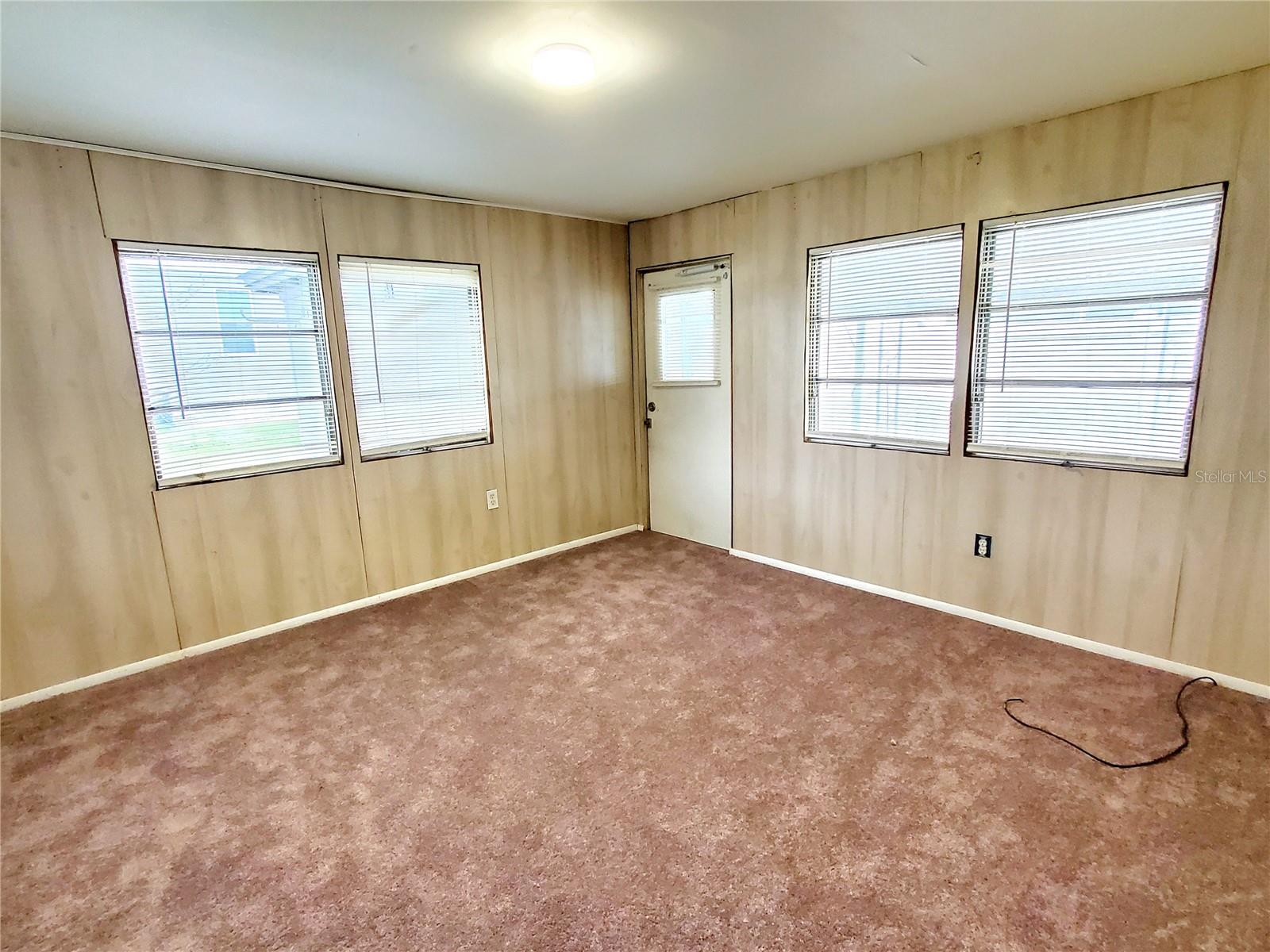 1908 SHADY COVE DR — photo 14