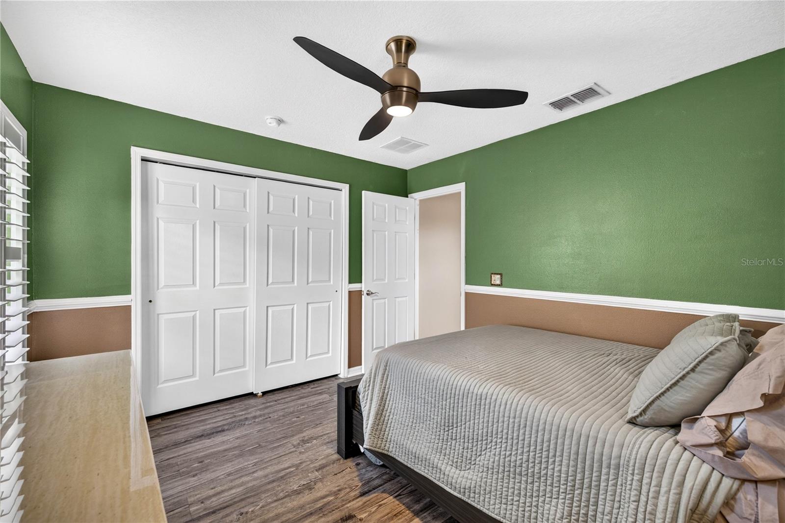 3351 LINTOWER DR — photo 28