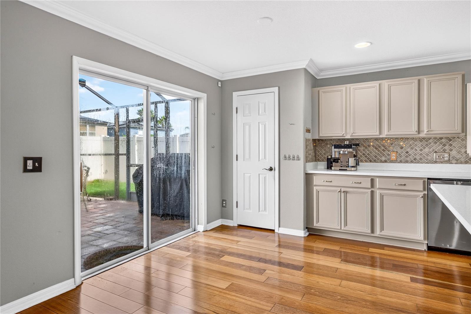 3351 LINTOWER DR — photo 14