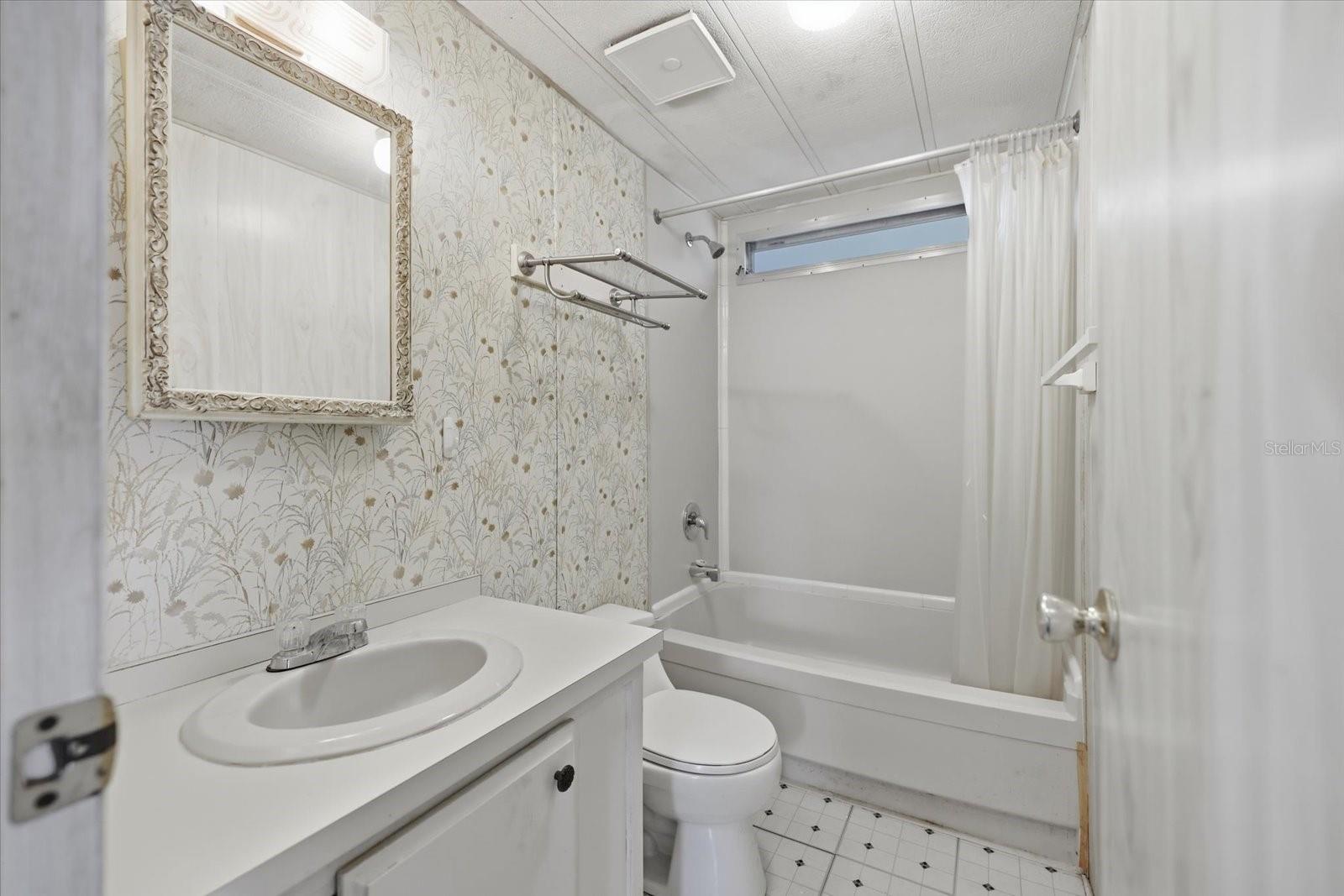 129 NAUTICAL DR — photo 18