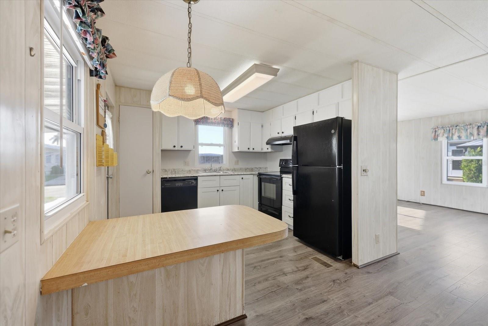 129 NAUTICAL DR — photo 5