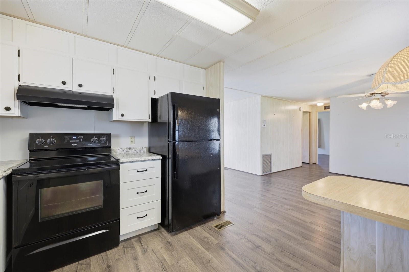 129 NAUTICAL DR — photo 4