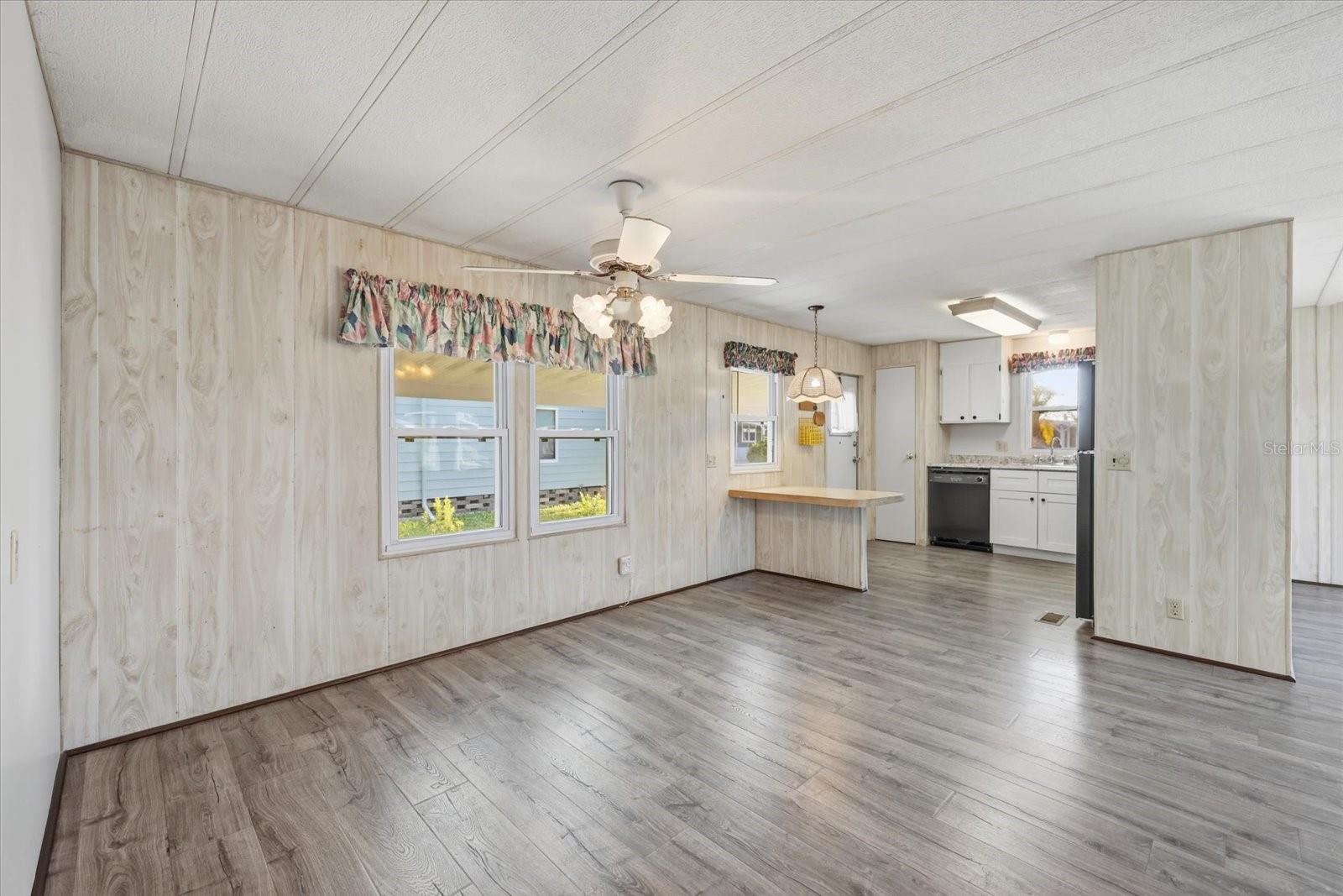 129 NAUTICAL DR — photo 8