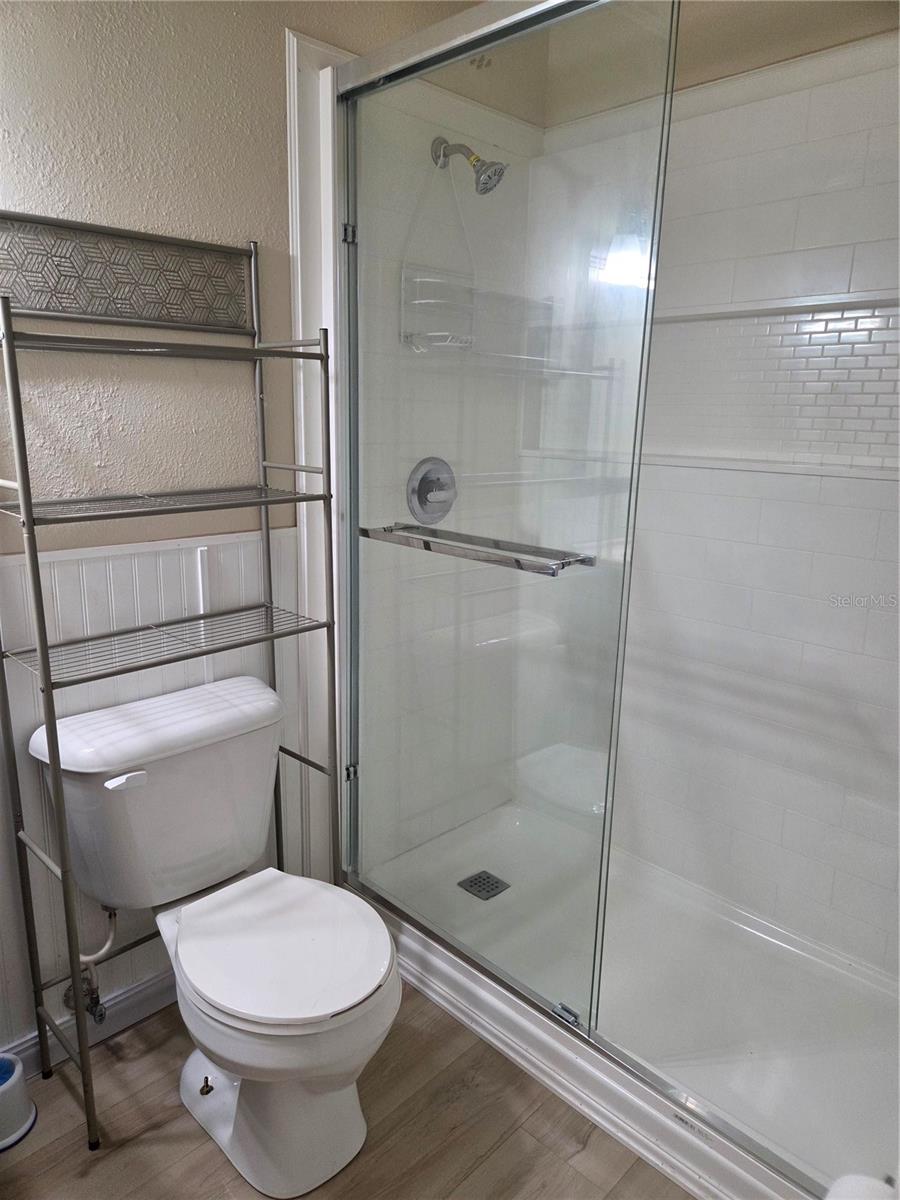 5809 J G ROGERS LN — photo 7