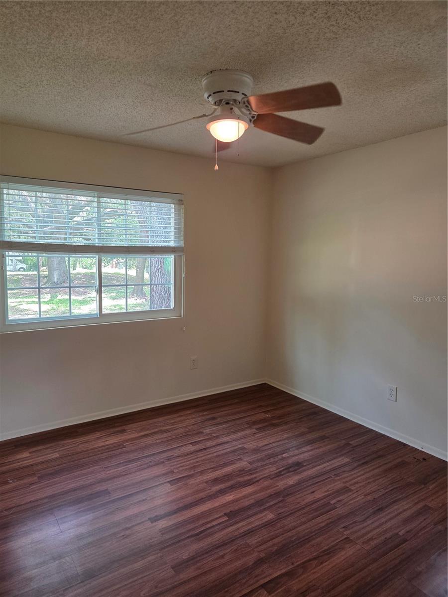 5809 J G ROGERS LN — photo 5