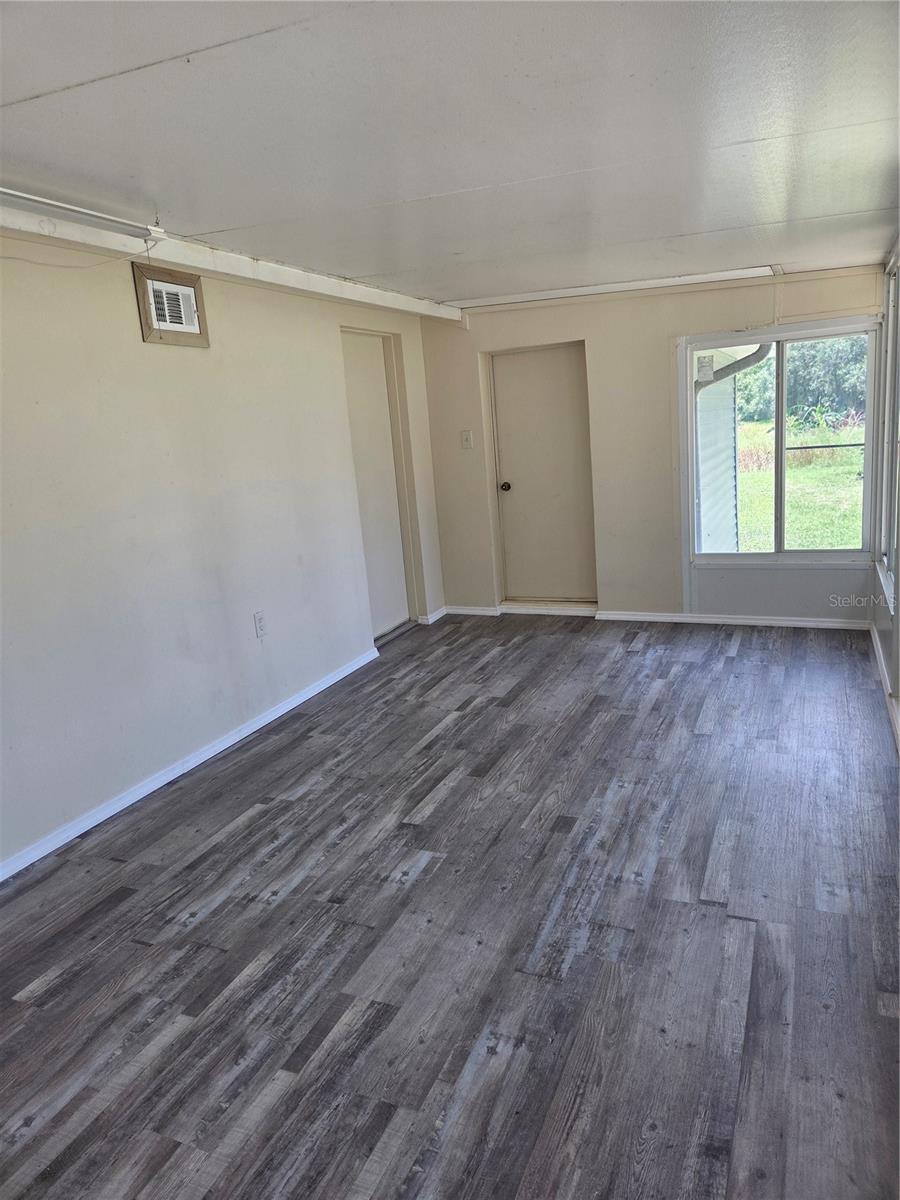 5809 J G ROGERS LN — photo 16
