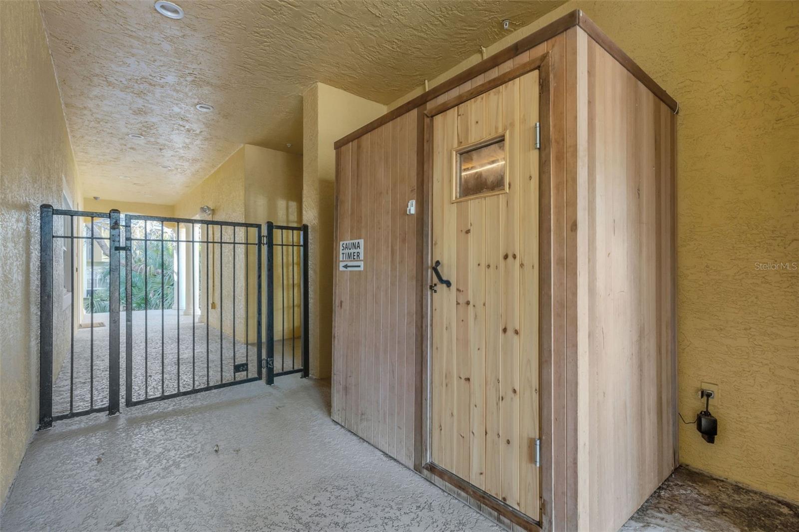5601 BENTGRASS DR #10-202 — photo 28