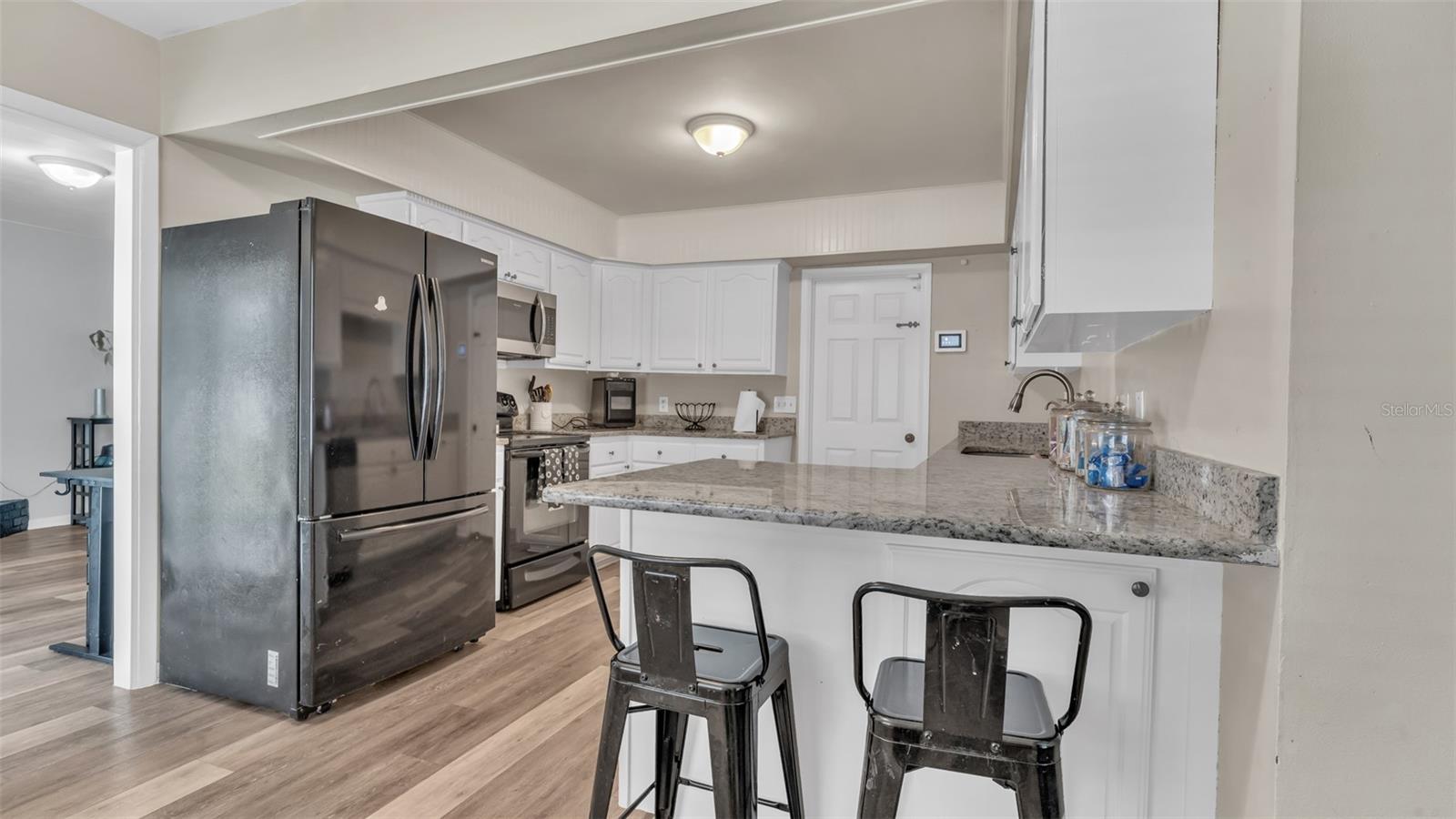 1002 KAY JEAN DR — photo 25
