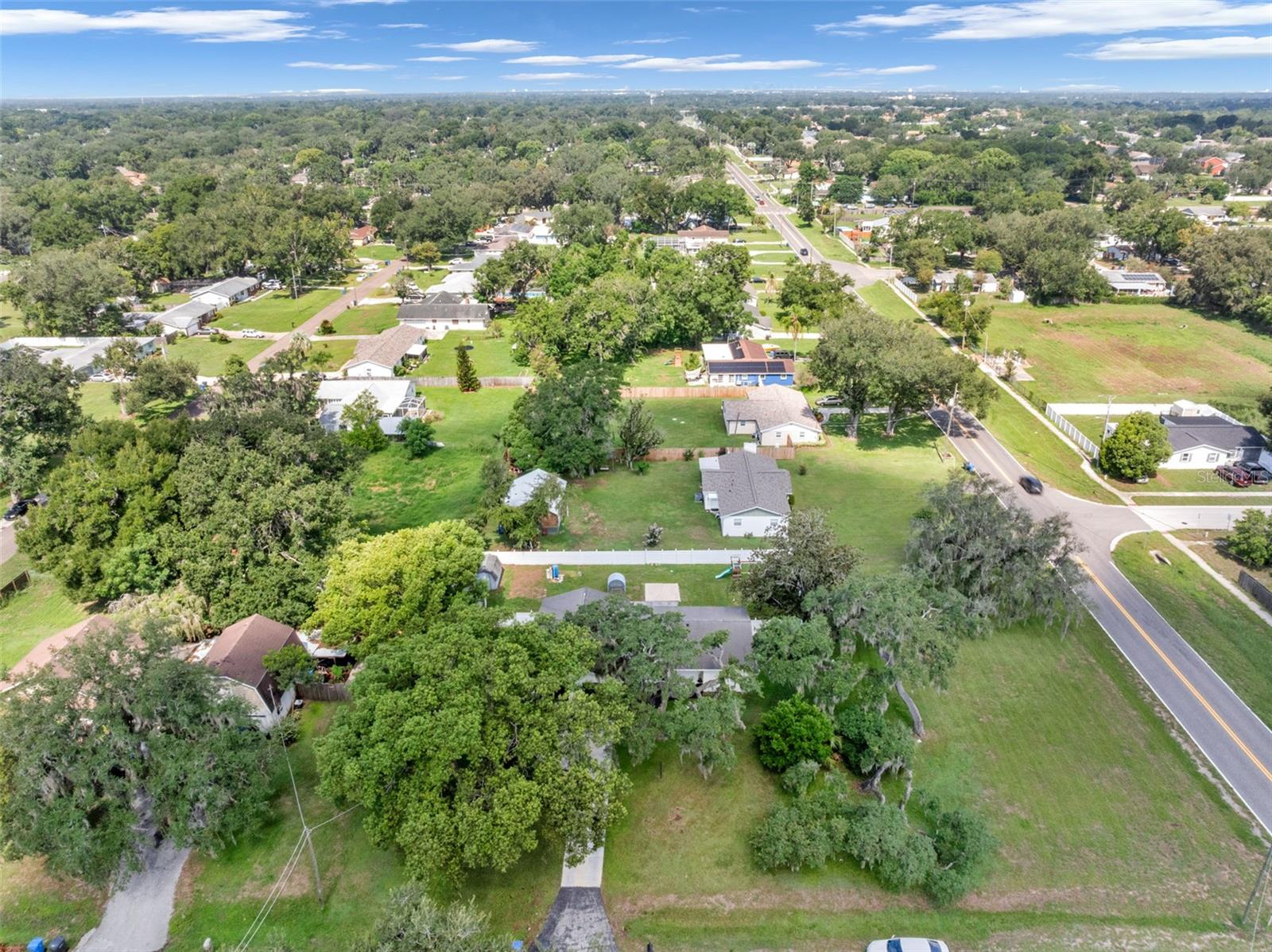 1002 KAY JEAN DR — photo 2