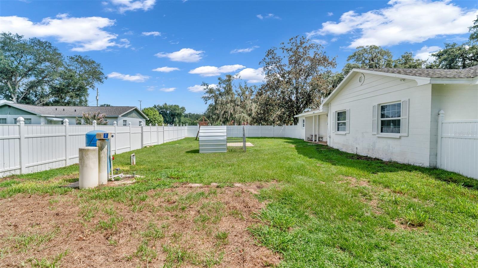 1002 KAY JEAN DR — photo 23