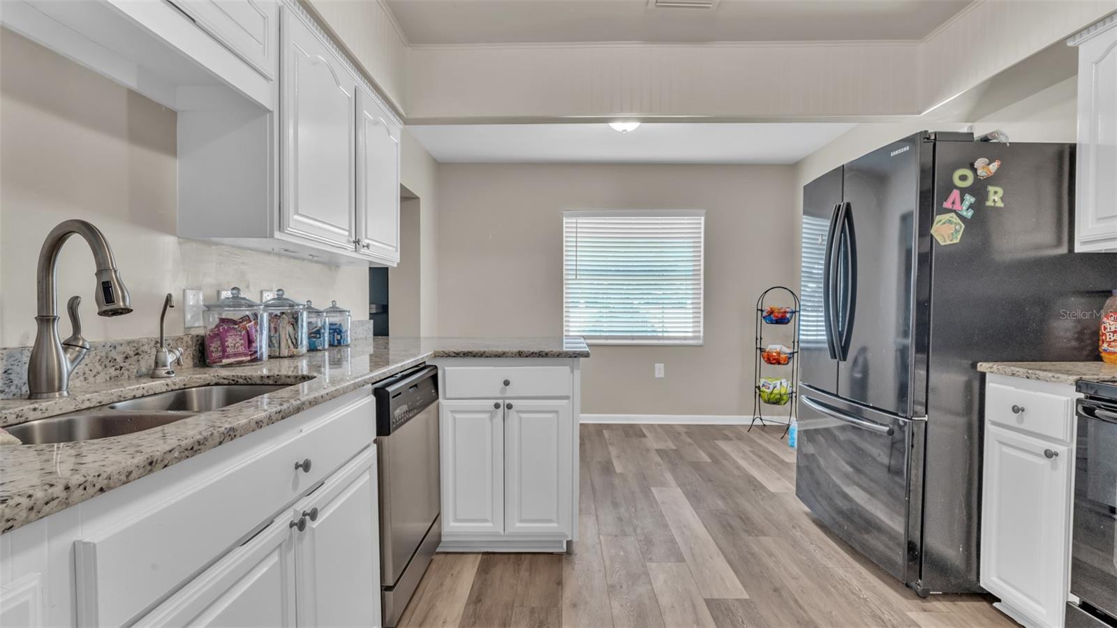 1002 KAY JEAN DR — photo 26