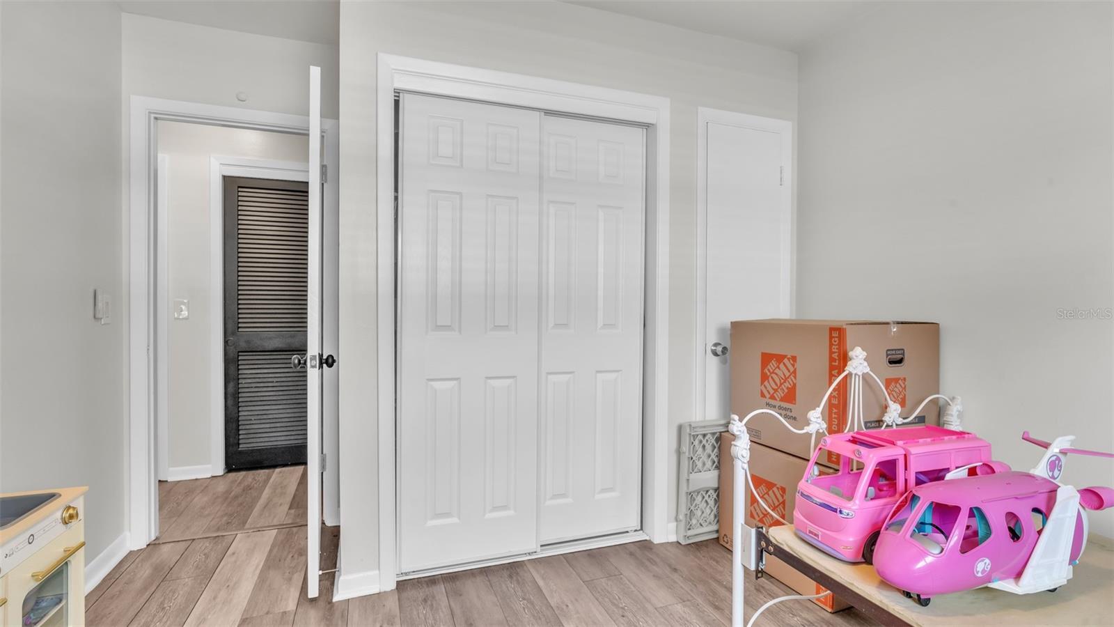 1002 KAY JEAN DR — photo 41