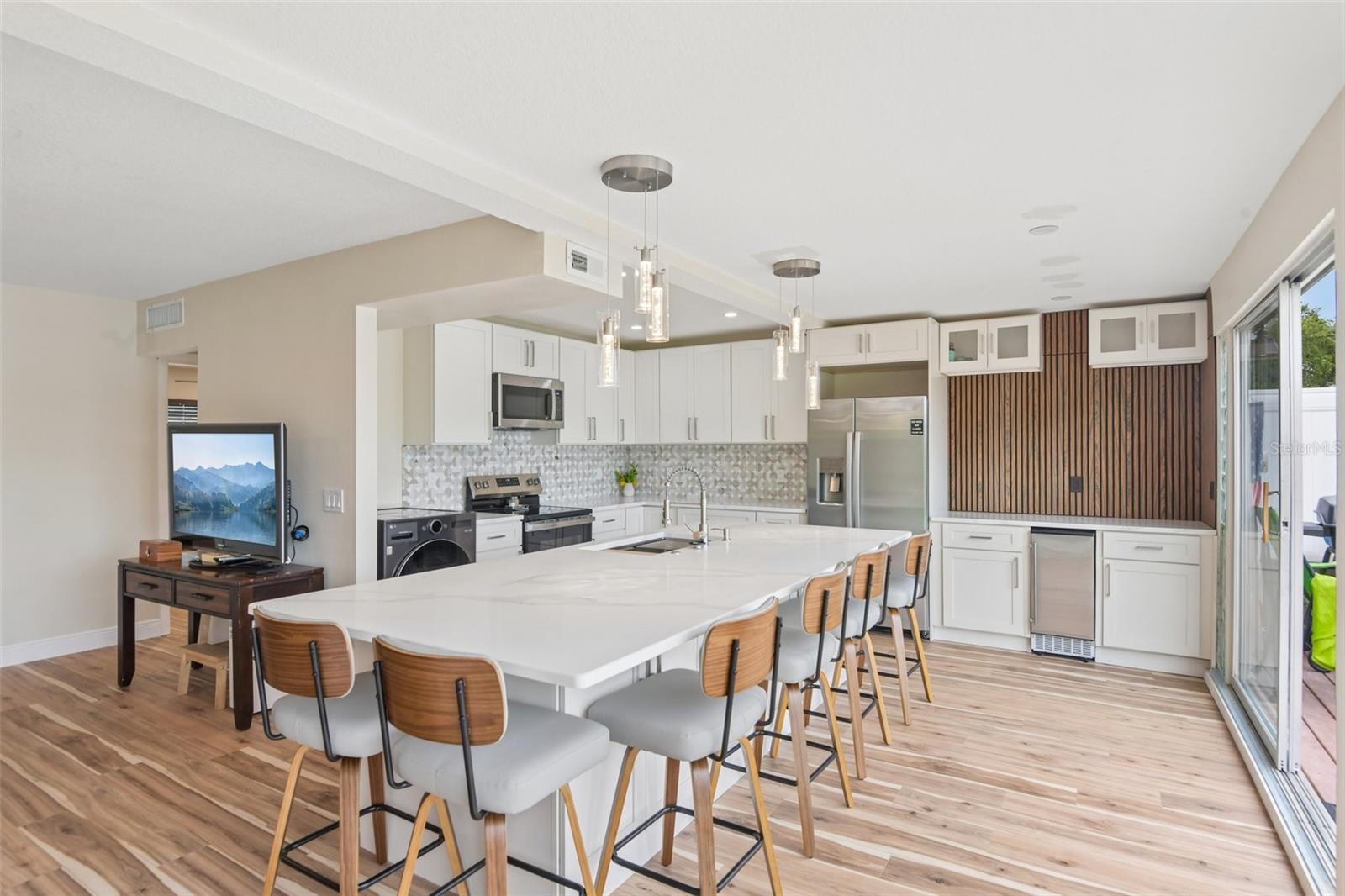 609 WESTWINDS DR #4 — photo 5