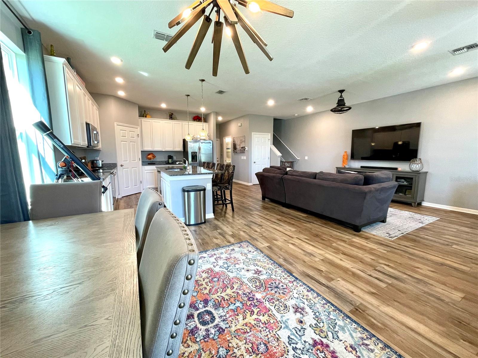5211 AVALON PARK BLVD — photo 8
