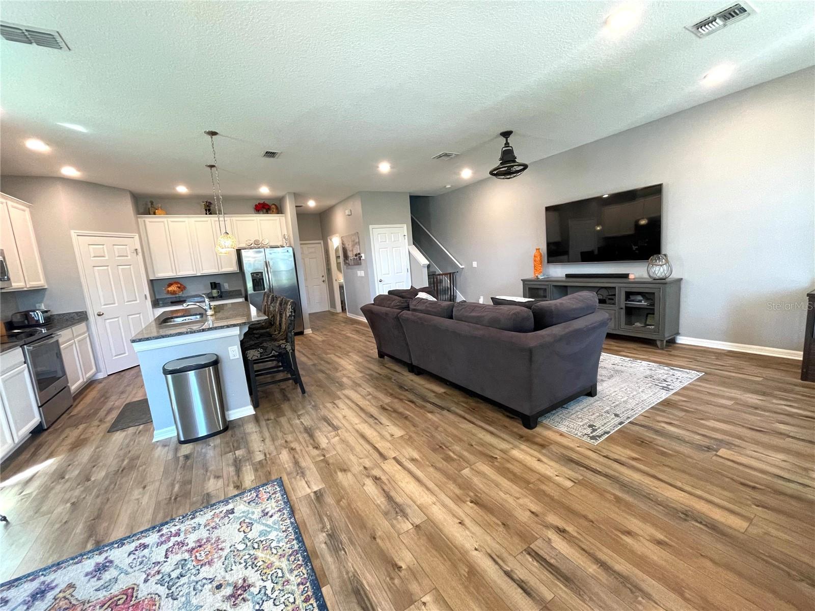5211 AVALON PARK BLVD — photo 7