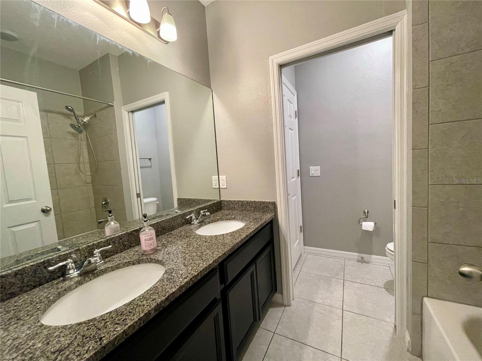 5211 AVALON PARK BLVD — photo 26