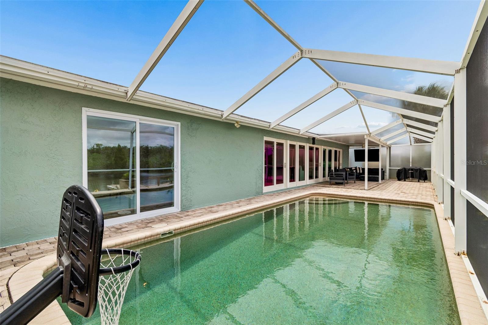 1166 CHANCELLOR DR — photo 63