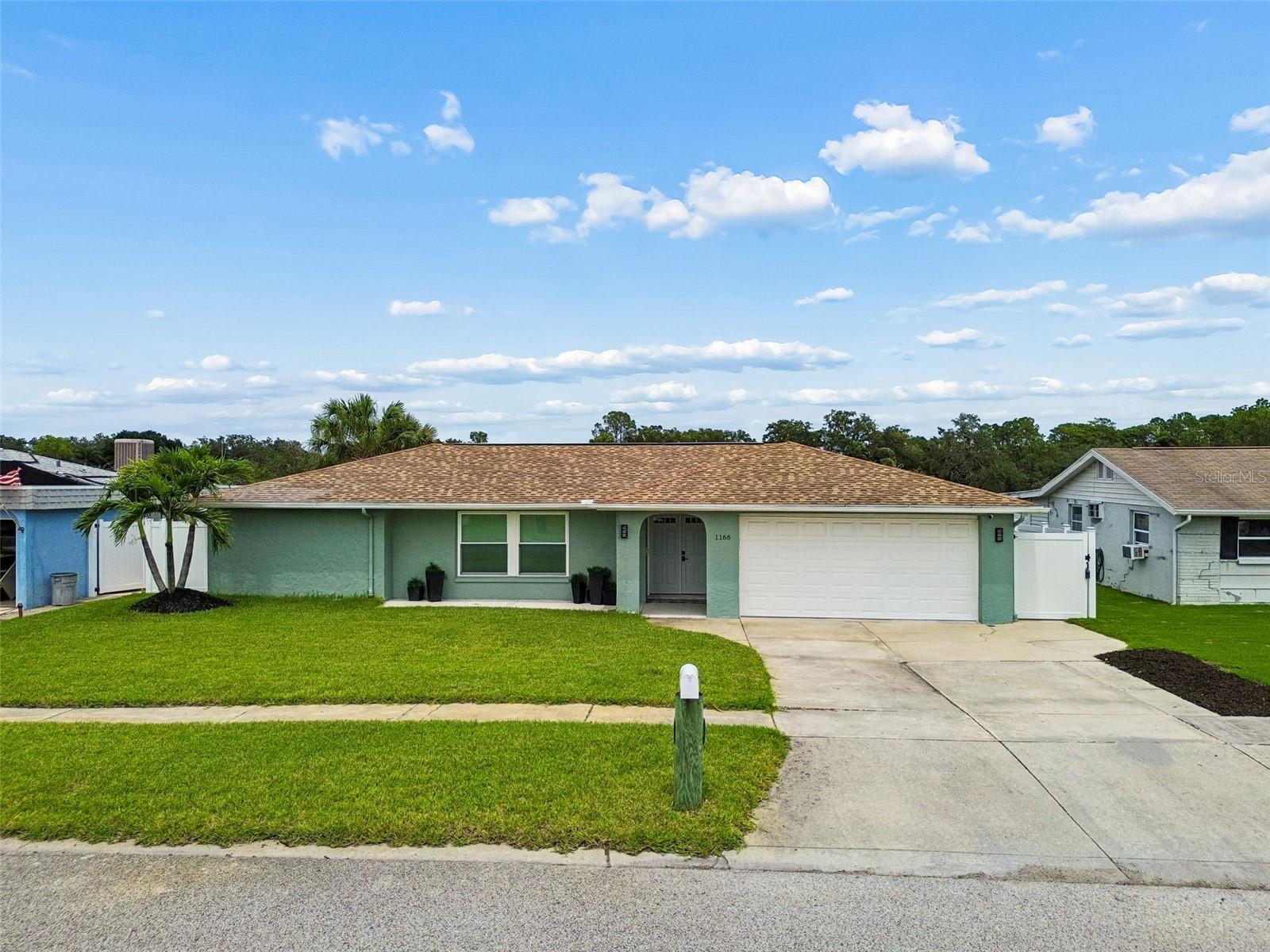 1166 CHANCELLOR DR — photo 82