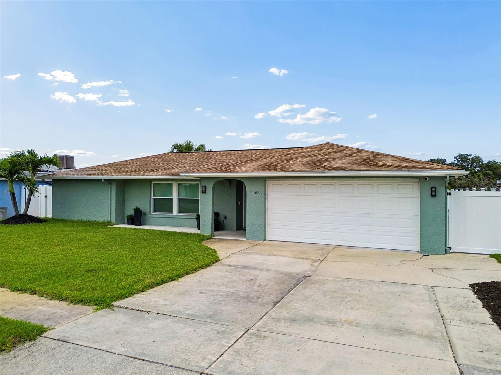 1166 CHANCELLOR DR — photo 79