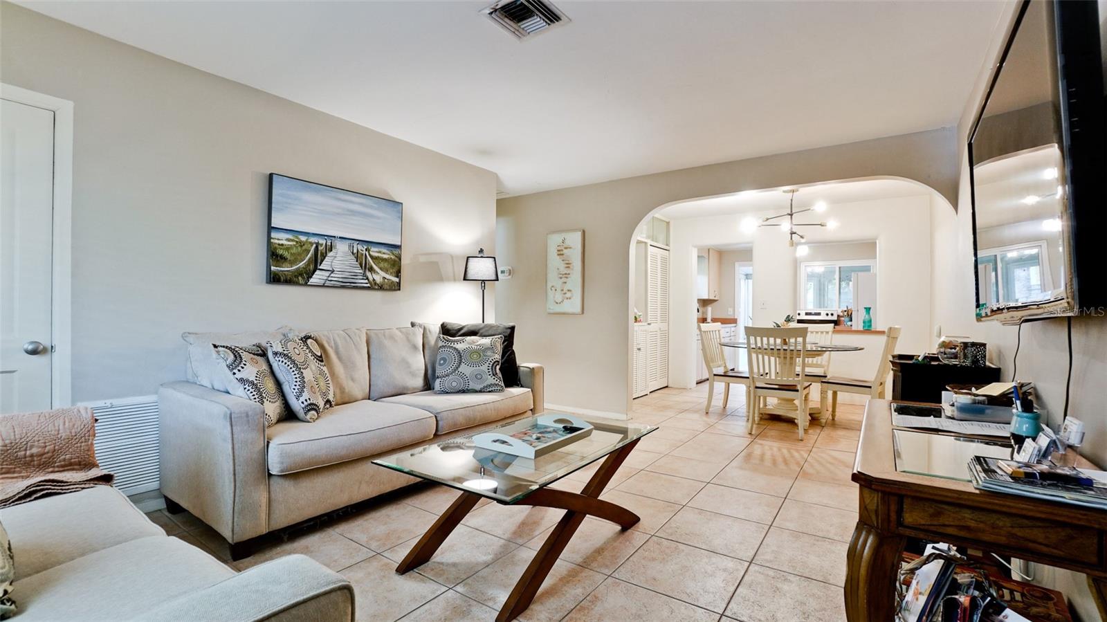 507 MADISON CT — photo 2