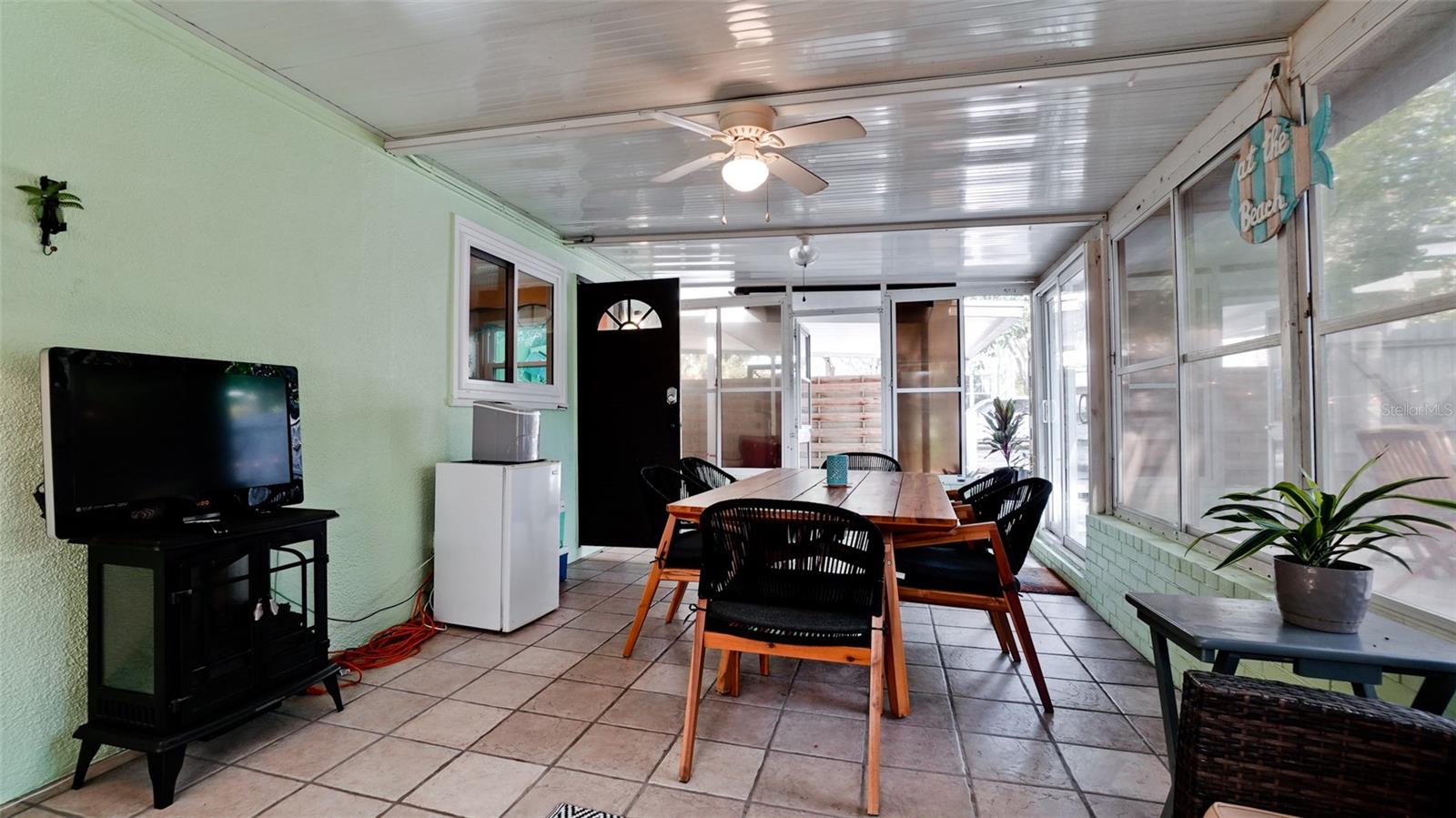 507 MADISON CT — photo 15