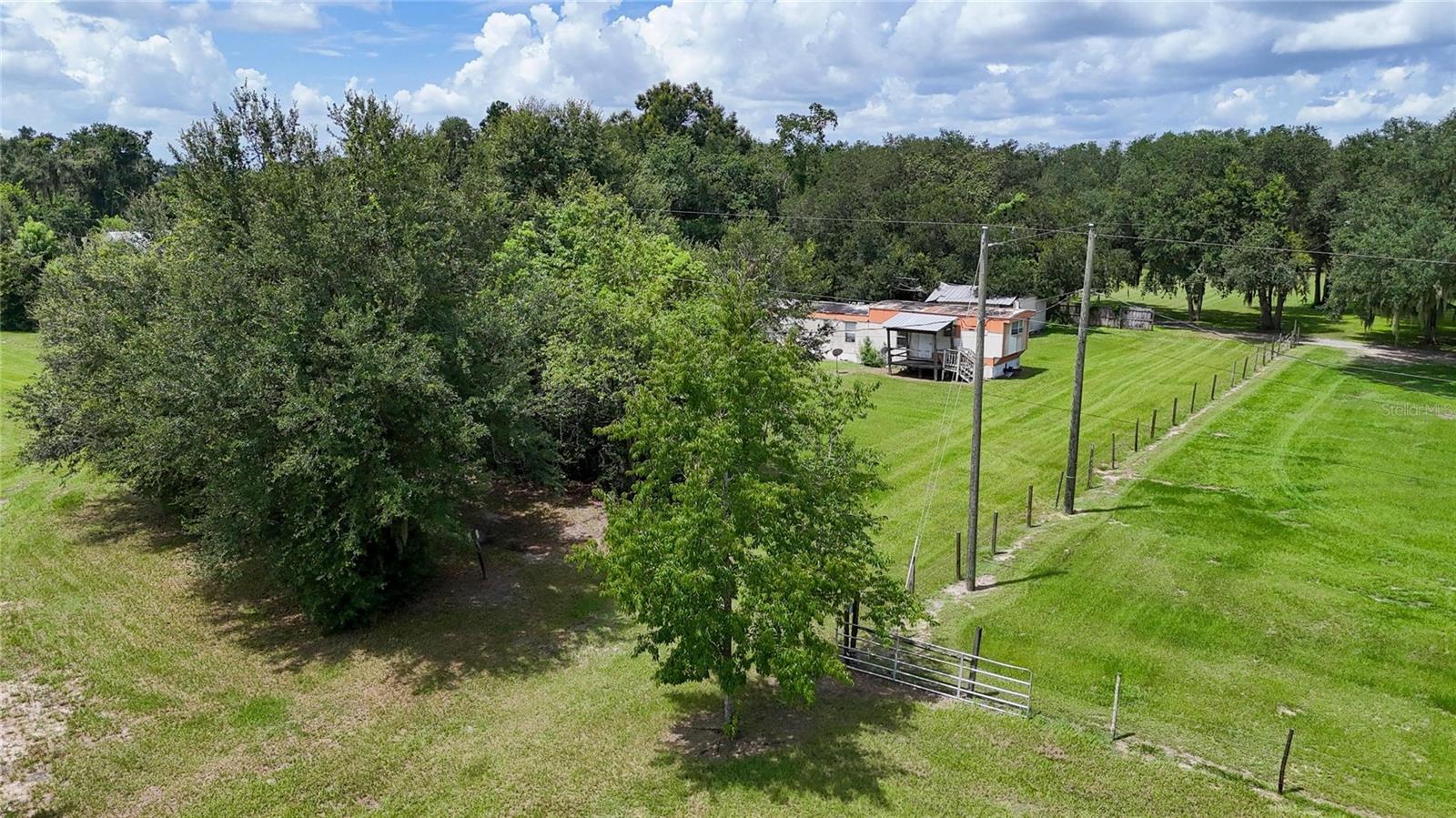 2452 WELCOME RD — photo 53