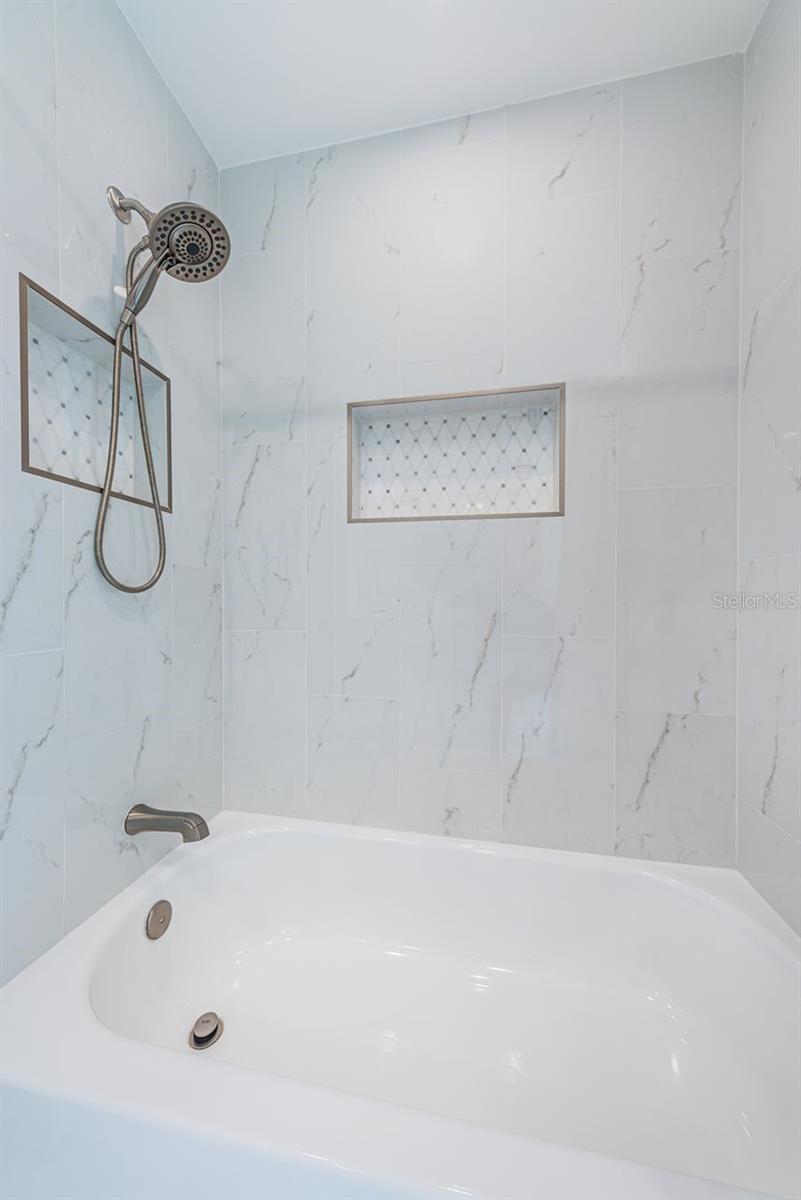 4280 13TH LN NE — photo 38