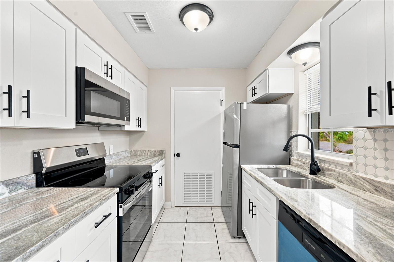 4215 E BAY DR #405 — photo 3