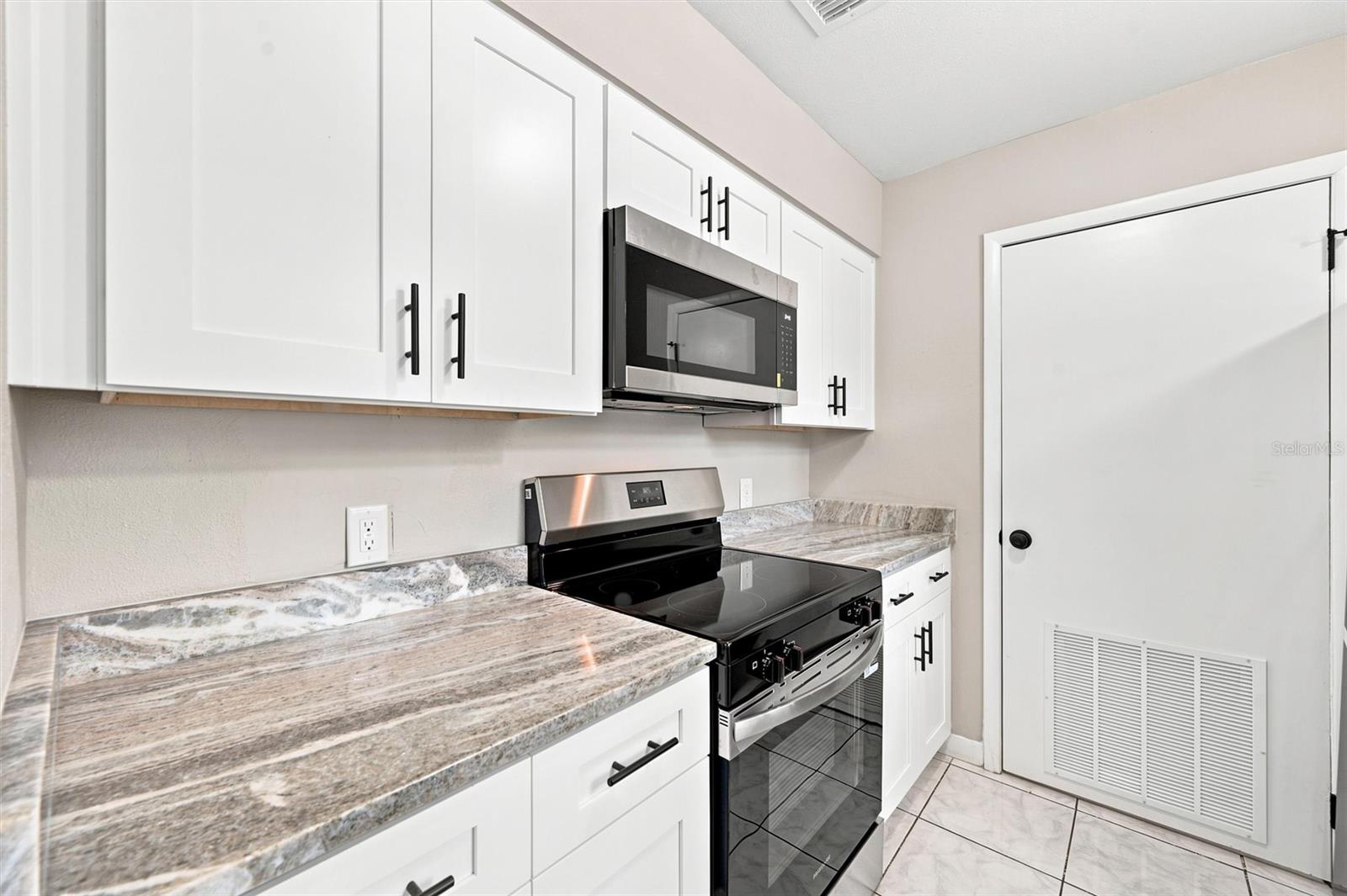 4215 E BAY DR #405 — photo 11
