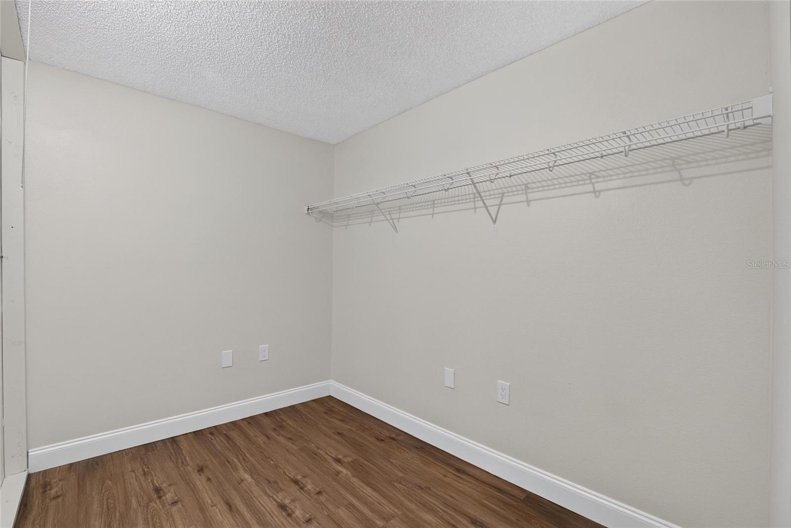 27526 GREEN WILLOW RUN — photo 35